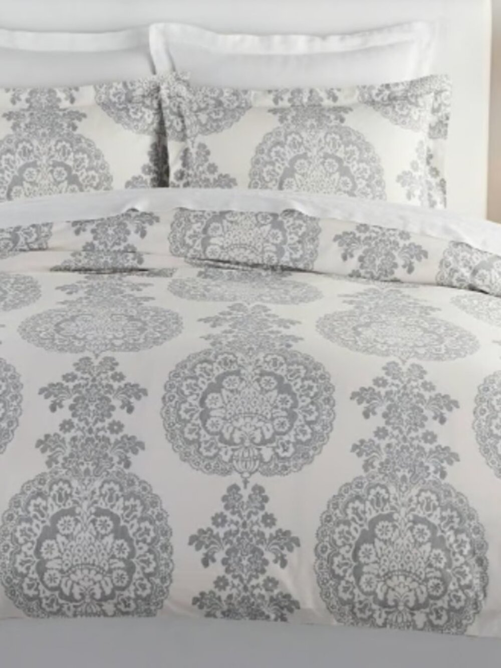 Pottery Barn Luciana Medallion Damask Motif Duvet Cover Queen/Full
